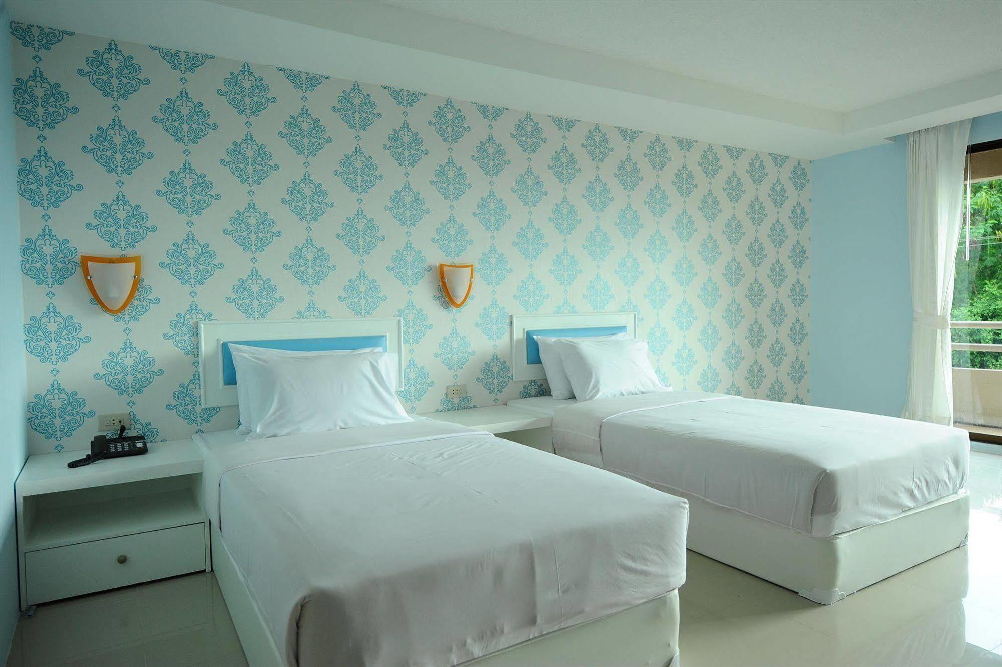 Angket Hip Residence Pattaya Esterno foto