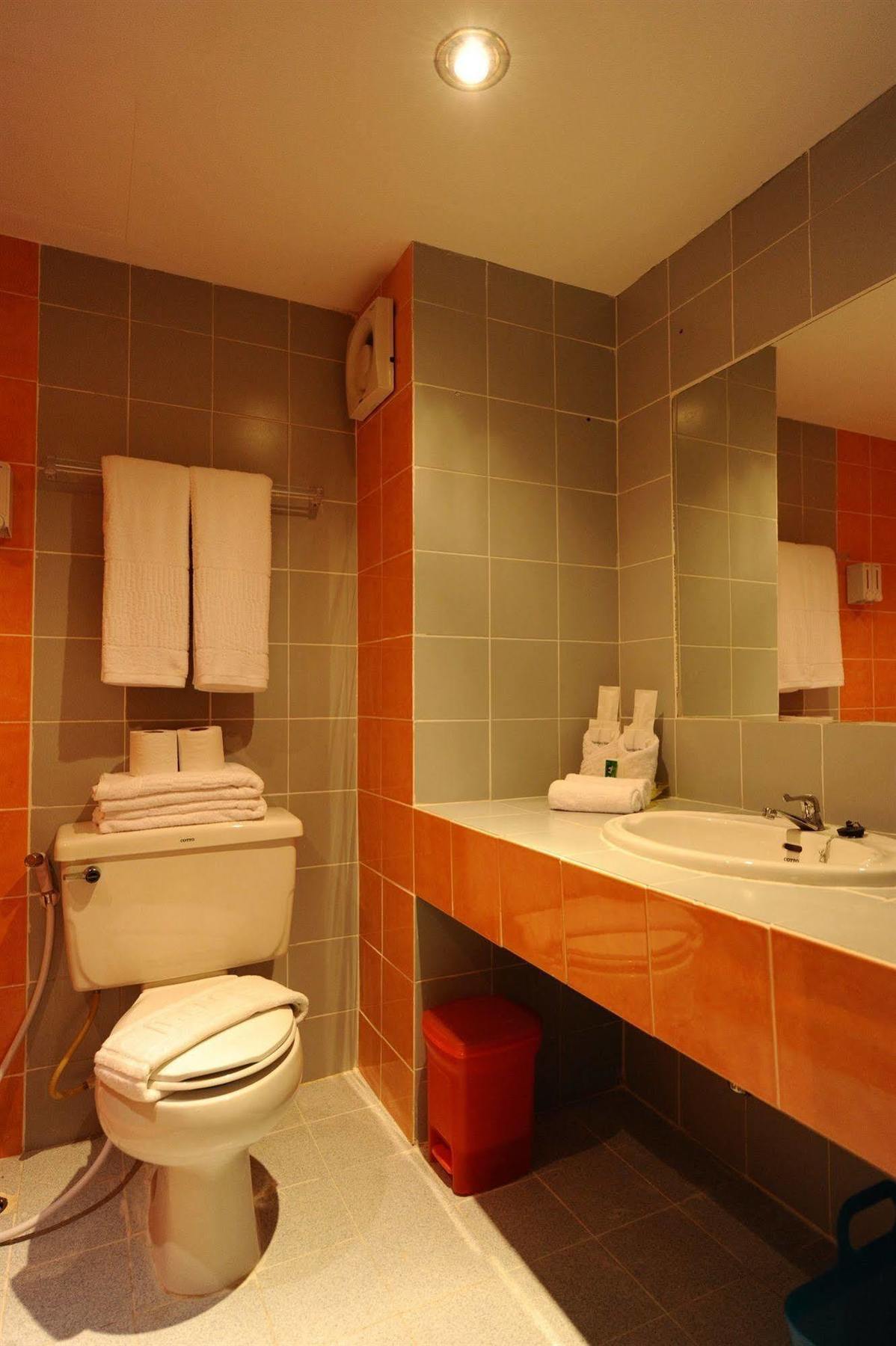 Angket Hip Residence Pattaya Esterno foto