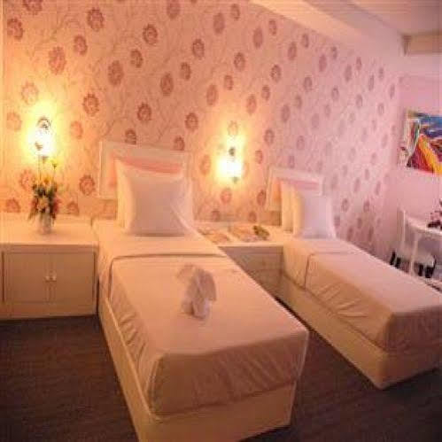 Angket Hip Residence Pattaya Esterno foto