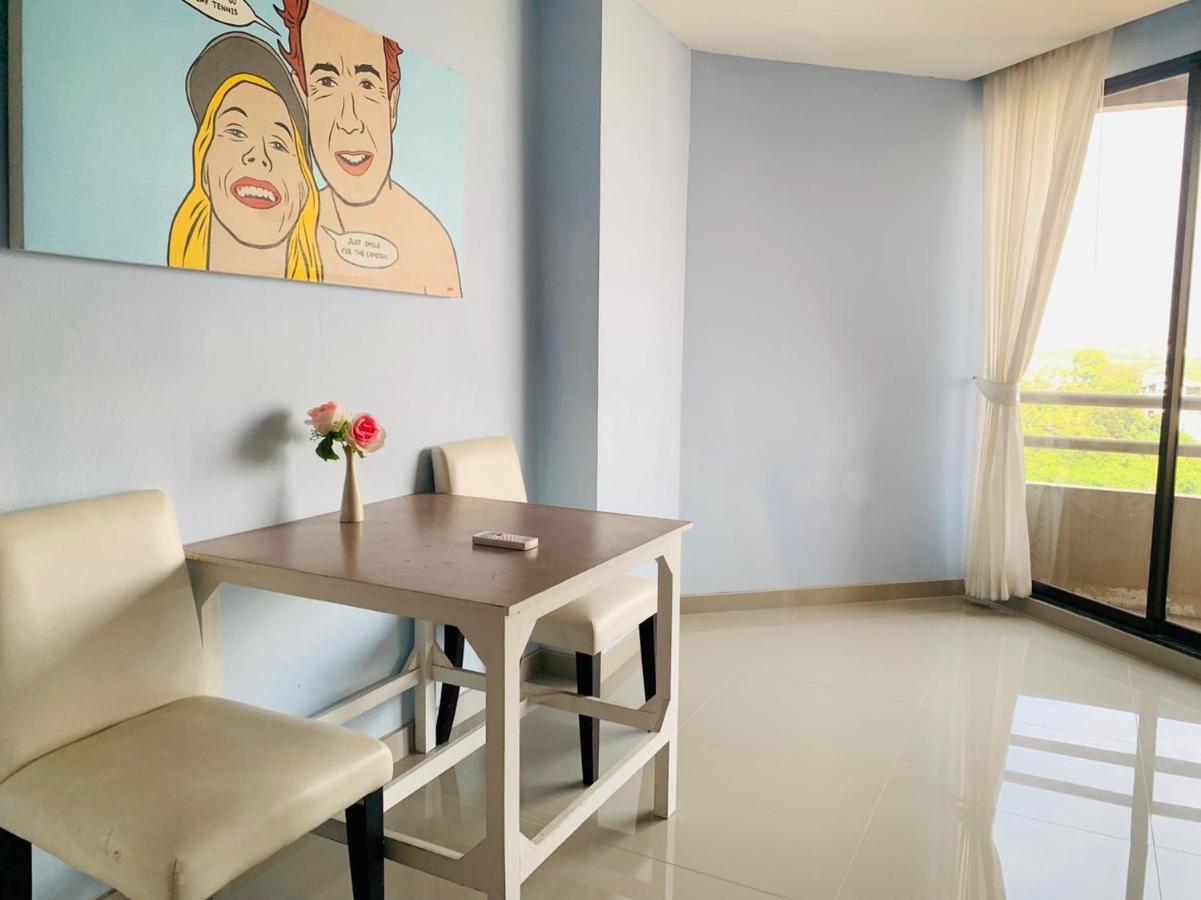 Angket Hip Residence Pattaya Esterno foto